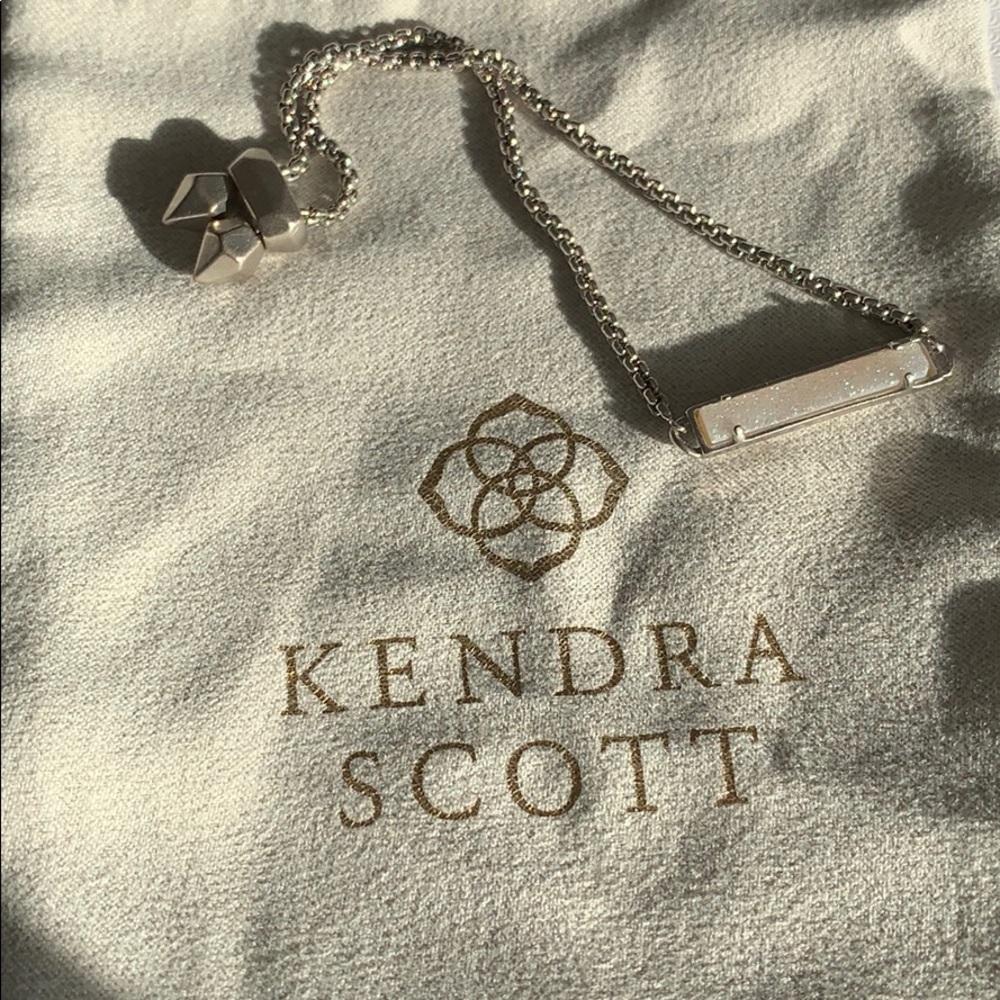 Kendra Scott Silver Iridescent Druzy Bar Bracelet✨